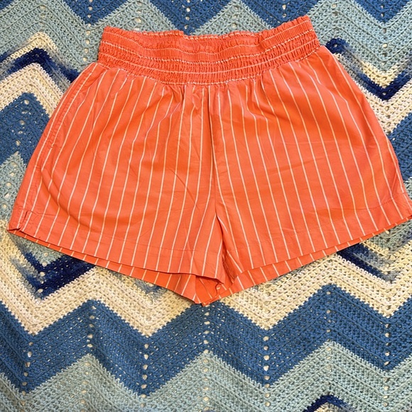 A new day T-shirt and shorts set size M. - Picture 7 of 10